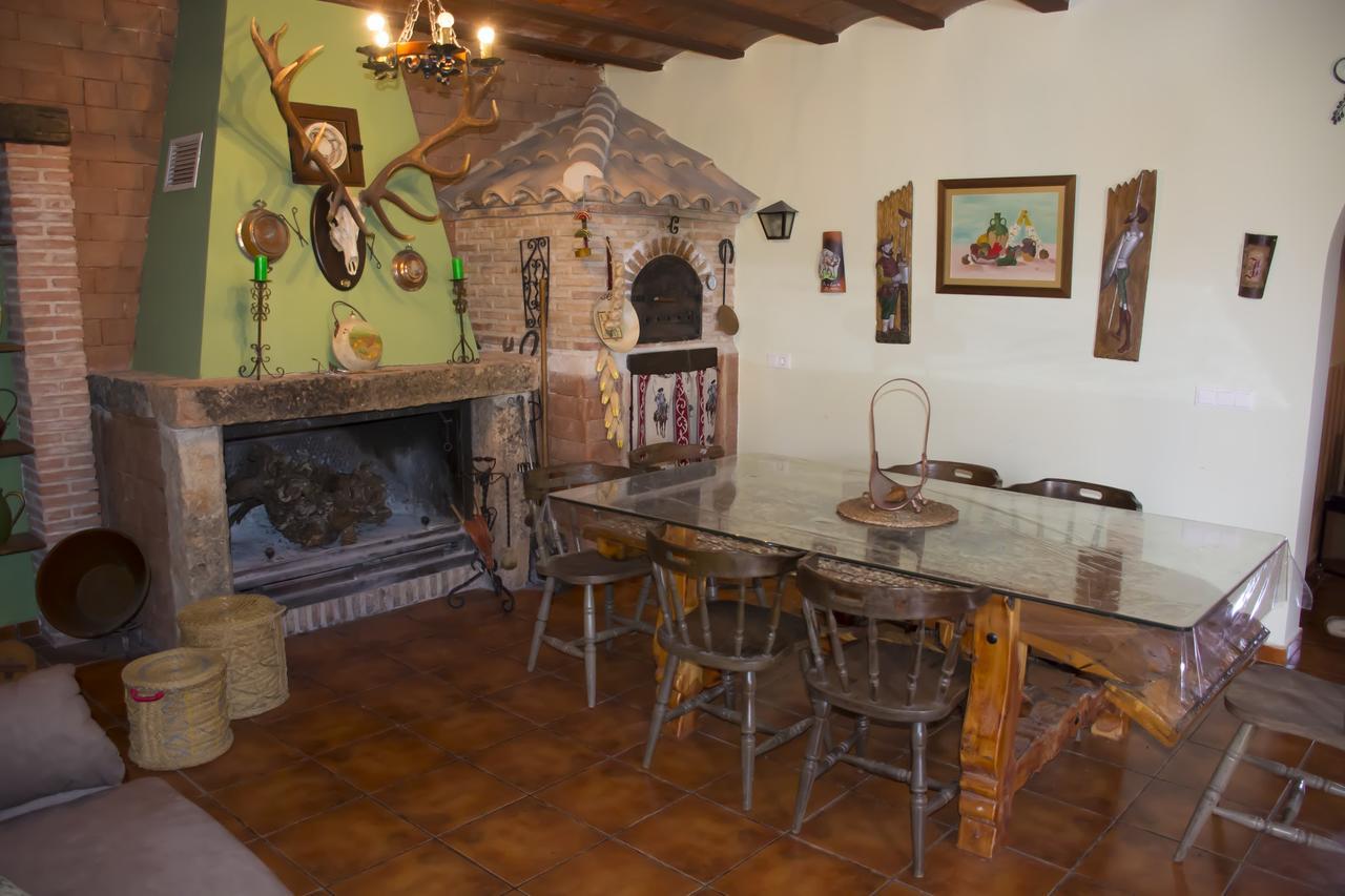 El Retiro de Cervantes Ossa de Montiel Buitenkant foto